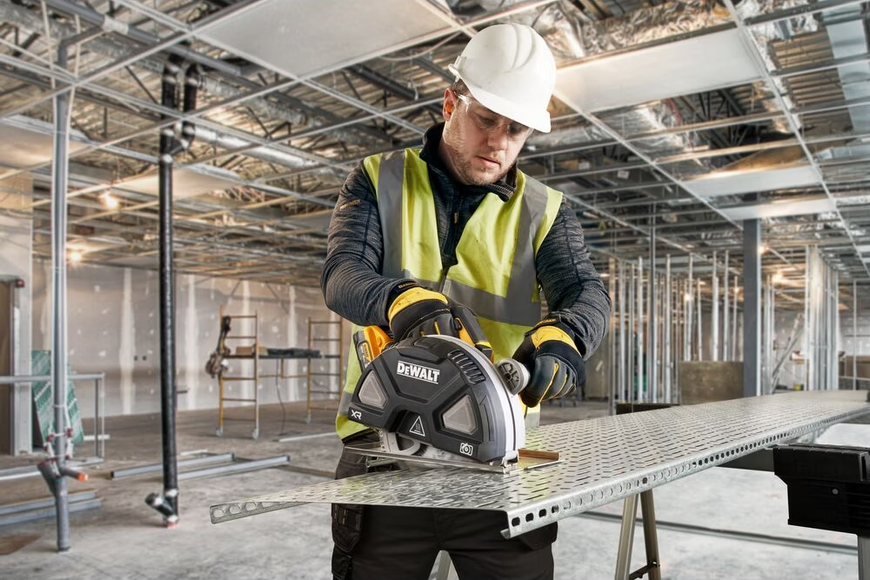 Пилка дискова по металу акумуляторна DeWALT DCS383H2 DCS383H2 фото