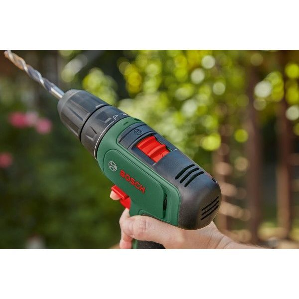 Аккумуляторная дрель-шуруповерт Bosch EasyDrill 1200 с 2 акб 1.5 Ah и ж/п, в кейсе с набором сверл 06039D3007 фото