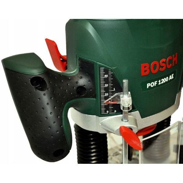 Фрезер Bosch POF 1200 AE в картоне 060326A100 фото