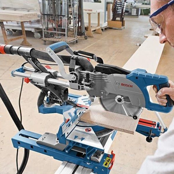 Пила торцовочная Bosch GCM 8 SJL Professional 0601B19100 фото