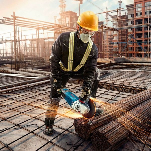 Угловая шлифмашина Bosch Professional GWS 30-230 B 06018G1000 фото